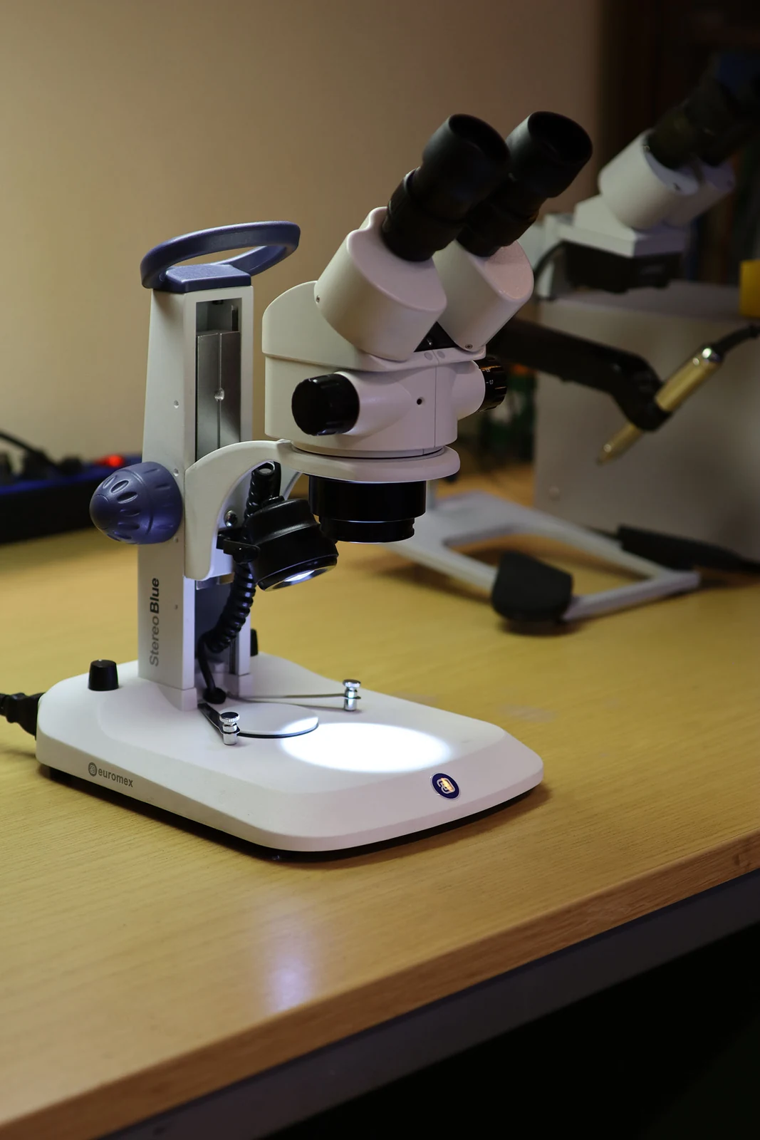 Stereoblue microscope